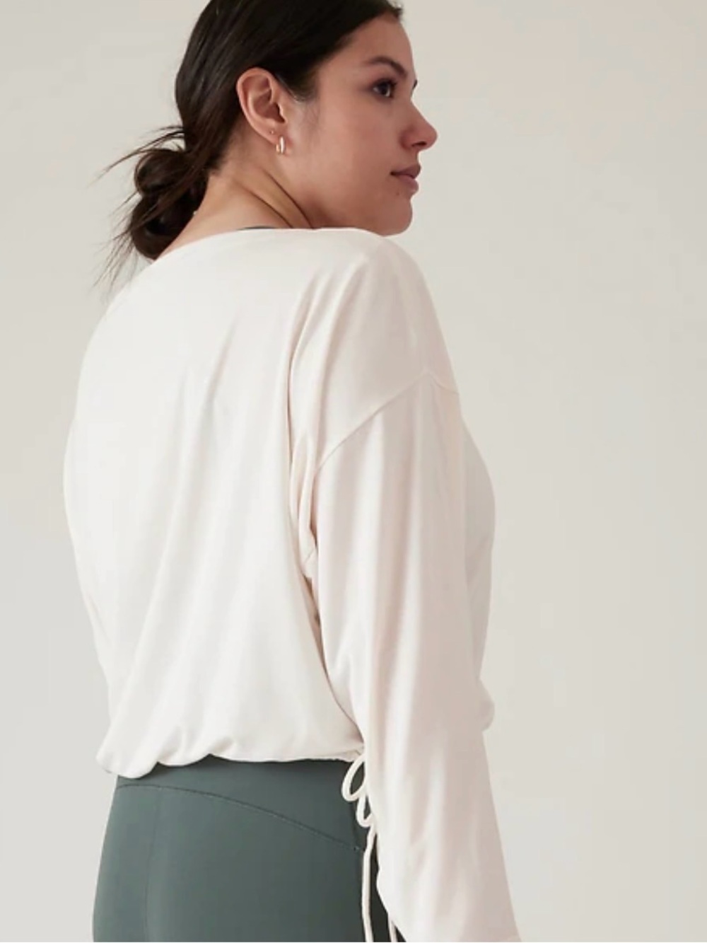 Athleta Cool Down top in Magnolia Off White Ivory Womens L